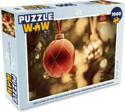 Puzzle Un Gros Plan De Décorations De Noël Décoratives Près D'un Sapin De Noël - Puzzle - Puzzle 1000 Pièces Adultes - Noël - Cadeau - Cadeau De Noël Pour Hommes, Femmes Et Enfants - Sinterklaas Cadeaux - Sinterklaas Pour Les Grands Enfants