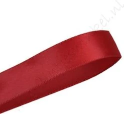 Ruban Satin 6mm (0,6cm) | Ruban Satin | Ruban Satin Étroit | Rouge Foncé (260) | Rouge écarlate | Qualité Double Face De Luxe | Ruban Cadeau | Ruban De Noël | Rouleau De 22,85 Mètres