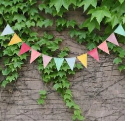 Banderoles Colorées En Jute - Guirlande De Lin En Jute - Banderoles De 4 Mètres - Banderoles D'anniversaire - Fête| De Noël| Mariage| New An| Jours Fériés| Intérieur Et Extérieur -DUNI Magasin 1200x1173 6