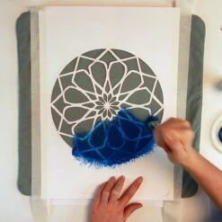 Paquet De Décoration De Fenêtre De Noël - Contient 6 Modèles De Décoration De Fenêtre De Noël En Plastique Et 1 Aérosol De Jet De Neige -DUNI Magasin 1200x1200 14