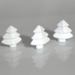 50x Hobby / DIY Sapins De Noël En Polystyrène 6 Cm - Fabrication De Sapin De Noël - Matériaux De Base Artisanaux / Matériel De Loisirs