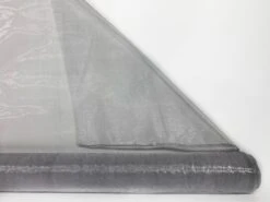 Tissu Organza Op Rol 40 X 1000 Cm - Grijs - Tissu Décoration - Tissu Artisanal - Décorer Un Cadeau - Décorer Un Sapin De Noël